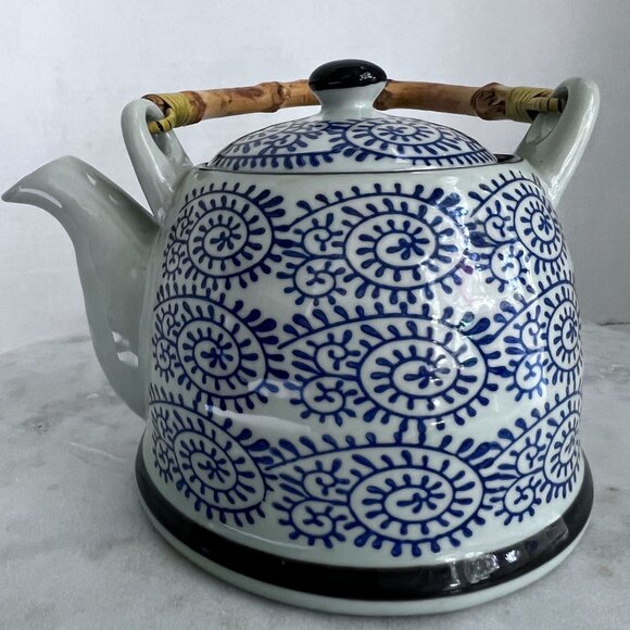 Iga Ware Handcrafted Ceramic Teapot Bamboo Handle Blue White Swirl Design Vtg - Picture 5 of 12